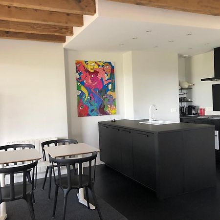 Appartement Contemporain Dans Une Authentique Demeure Viticole Charnay-lès-Mâcon Exteriör bild